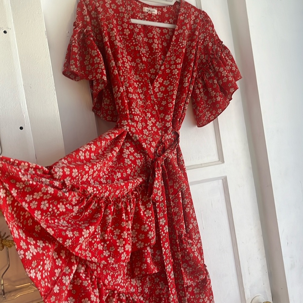 Max Studio red floral ruffle wrap dress small S